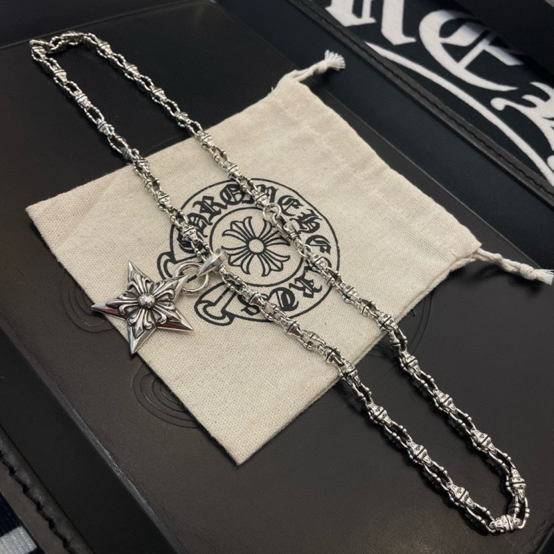 Ch*0me He**ts necklaces